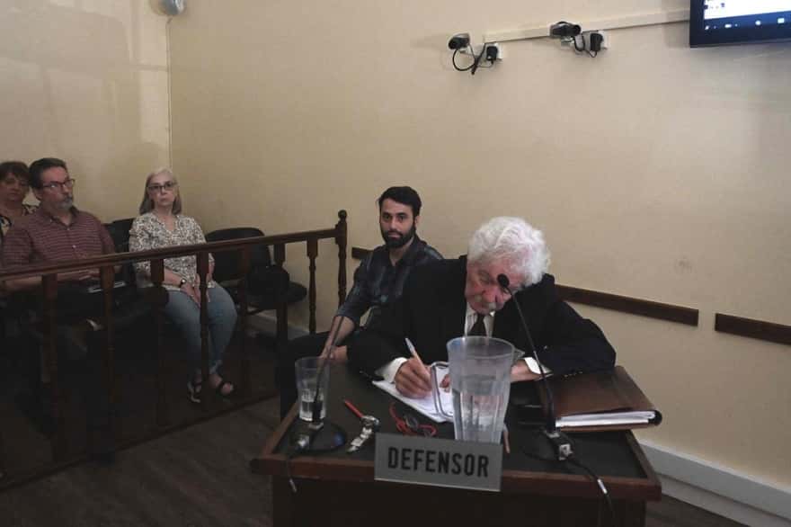 Piden prisión perpetua para el acusado de apuñalar y degollar a Marianela Rago