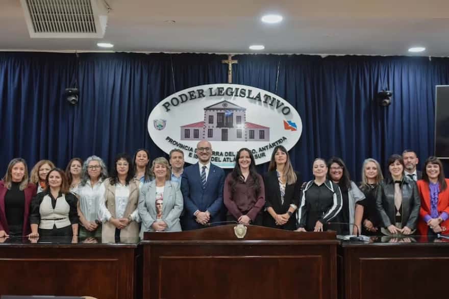 Duras críticas al concurso de la Legislatura para elegir Defensor del Niño en Tierra del Fuego