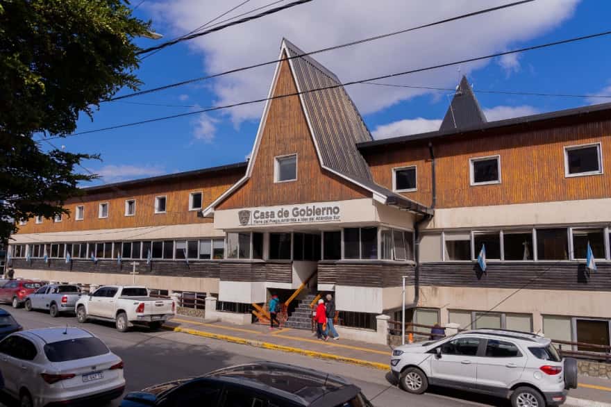 Conflicto docente: Gobierno aplicó nuevamente los descuentos y prepara un decreto de recomposición salarial