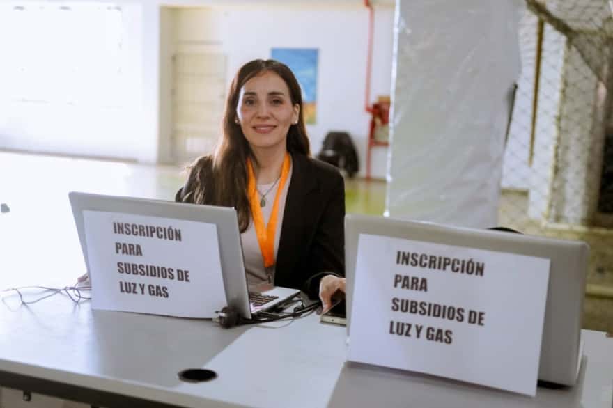 Gobierno asistirá a fueguinos que deban actualizar datos para mantener el subsidio nacional a la luz y el gas