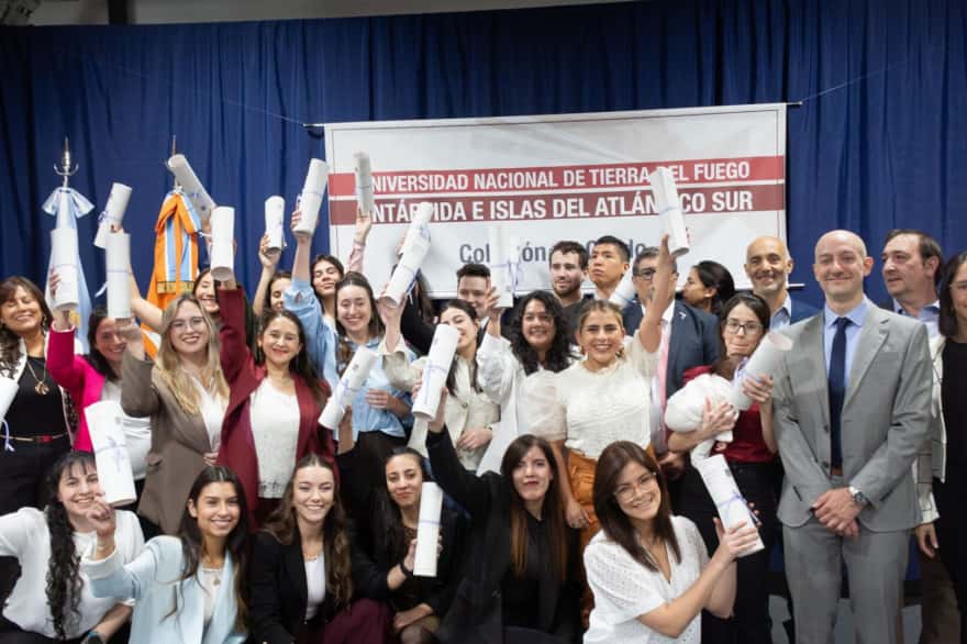 Ushuaia suma más de 30 nuevos profesionales graduados de la UNTDF