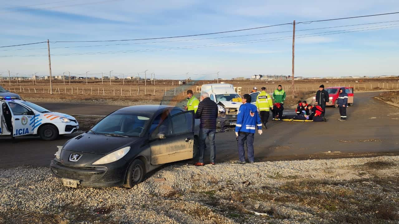 Dos mujeres hospitalizadas tras un choque en el acceso norte de Río Grande