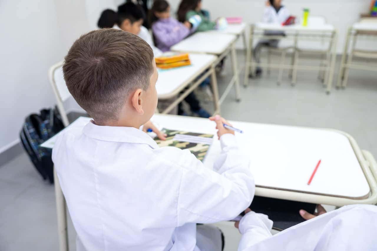 Tierra del Fuego destina más de 12 millones de pesos anuales por alumno pero los resultados educativos son deficientes
