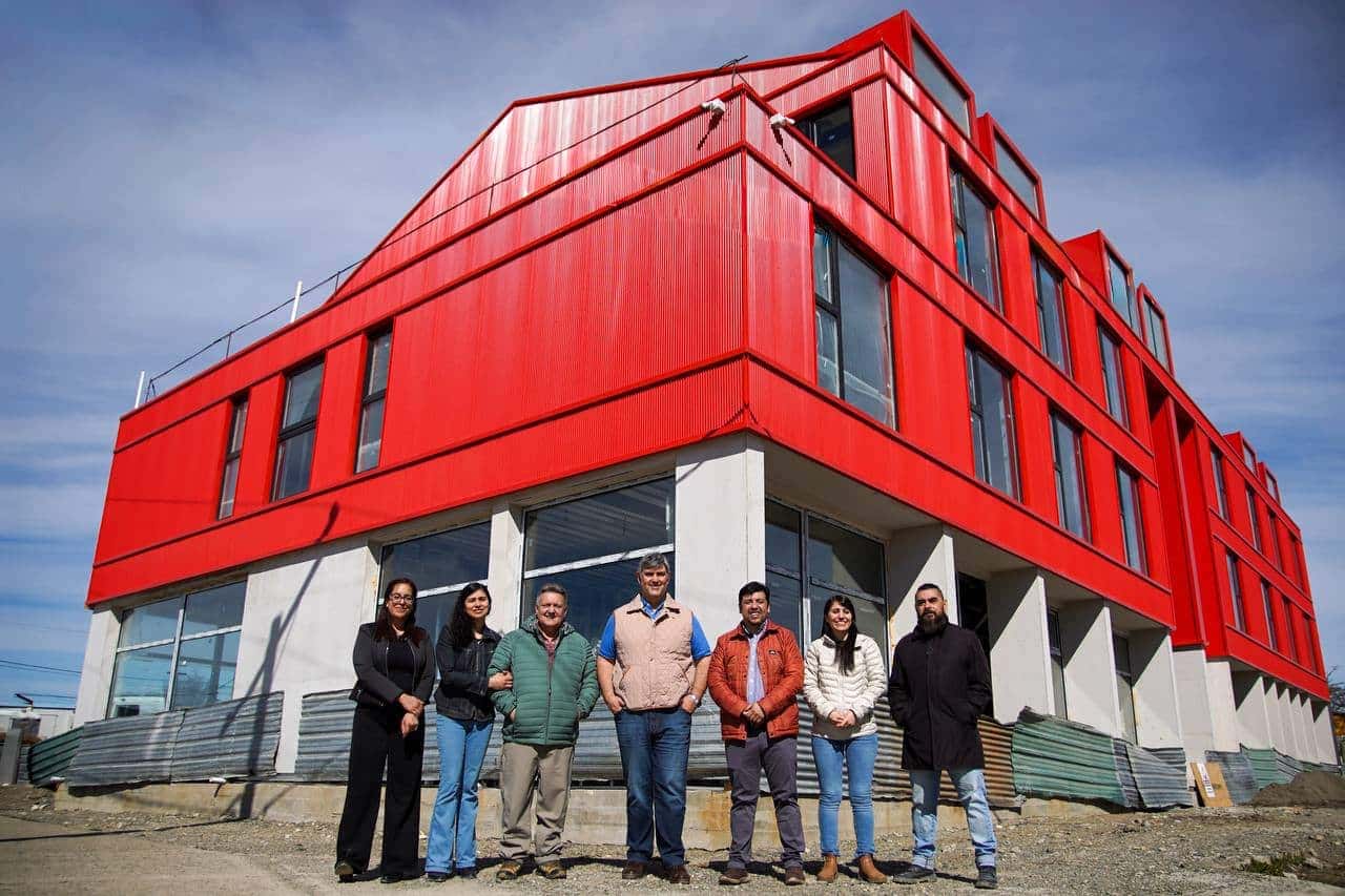 Autoridades de Tolhuin recorrieron el complejo comercial