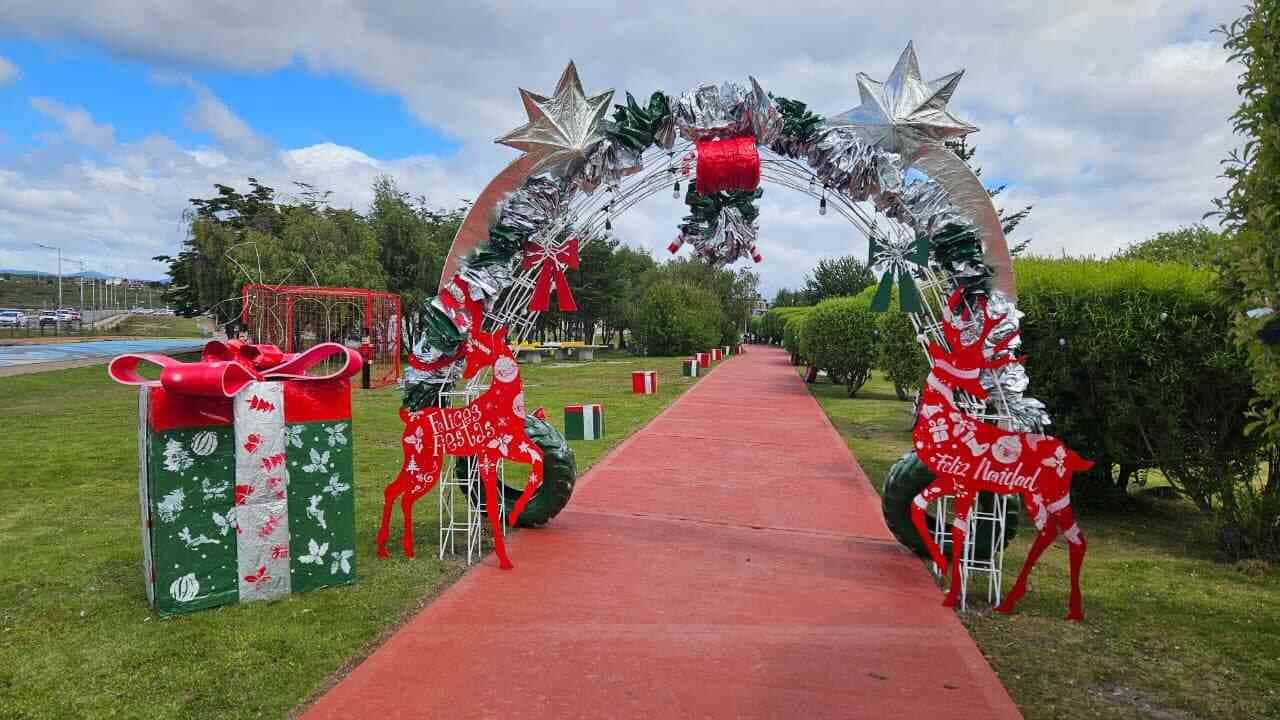 El Municipio encendió el Paseo Navideño