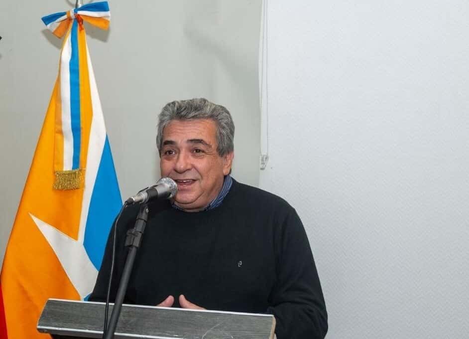Becerra: “Espero que el Gobierno Provincial se saque las anteojeras y mire para los costados”