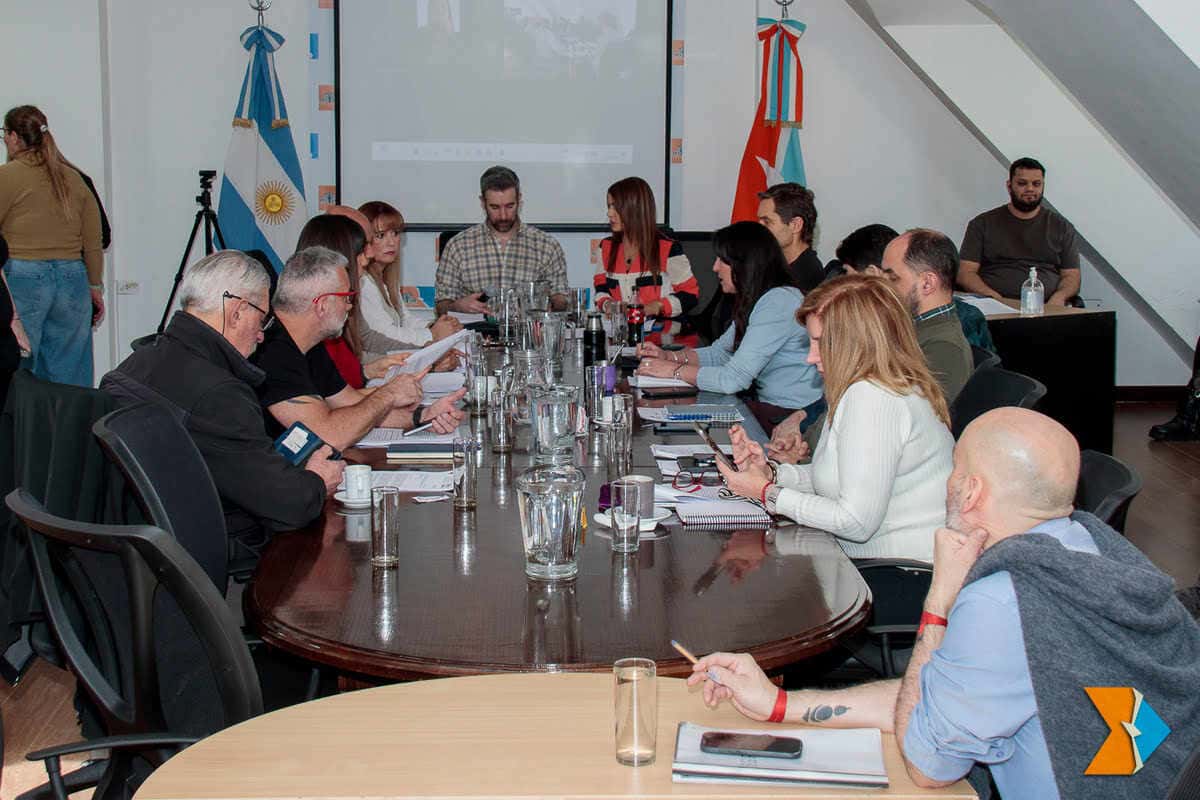 La Legislatura avanza en el consenso para reformar la enseñanza sobre la Cuestión Malvinas en las escuelas fueguinas