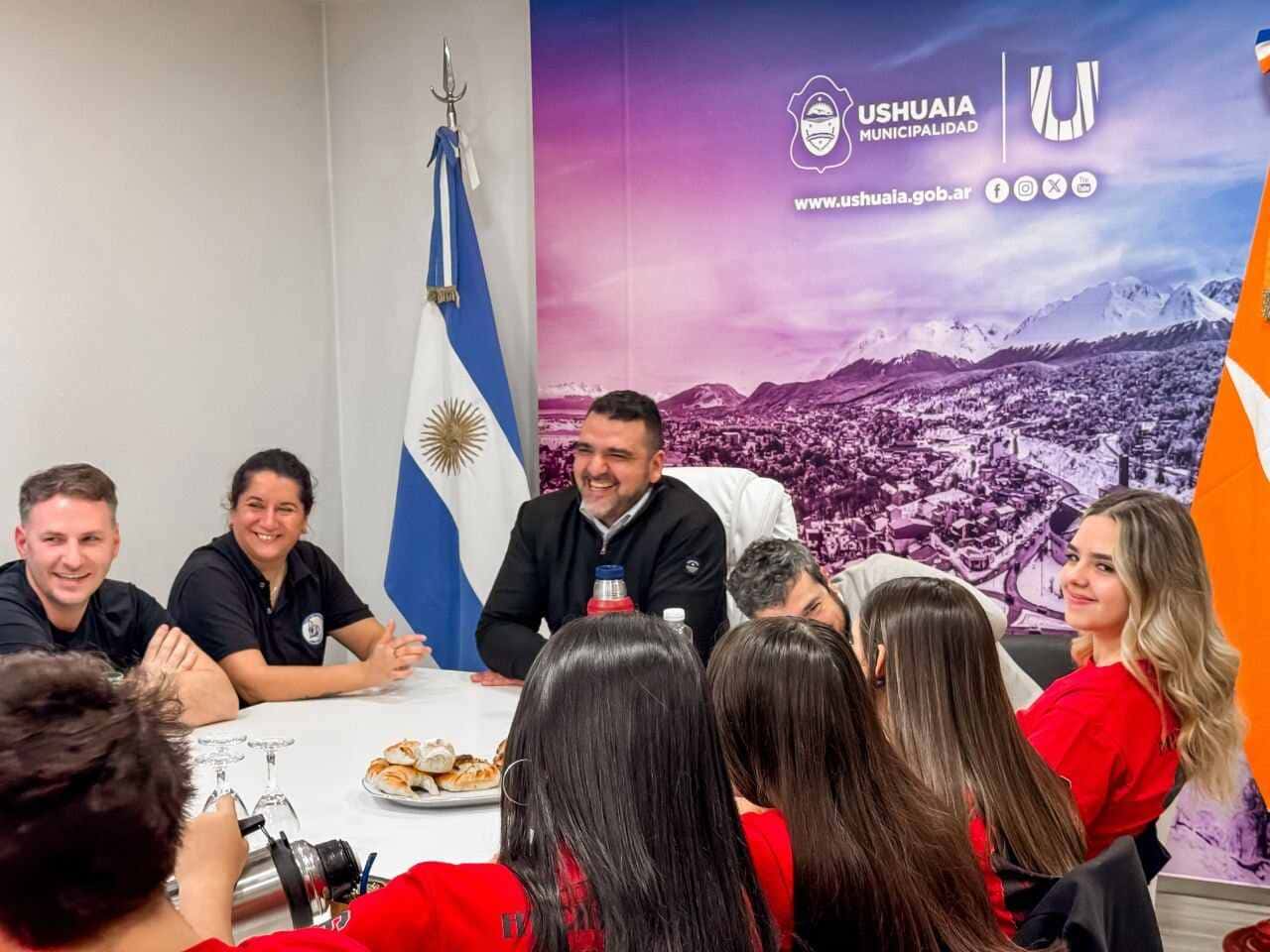 Estudiantes del Colegio José Martí mantuvieron una reunión con el Intendente Walter Vuoto