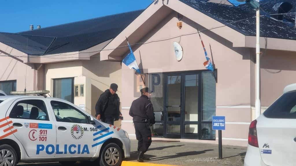 Excarcelaron a sujeto que se peleó con otro a machetazos por una deuda de dinero en la margen sur
