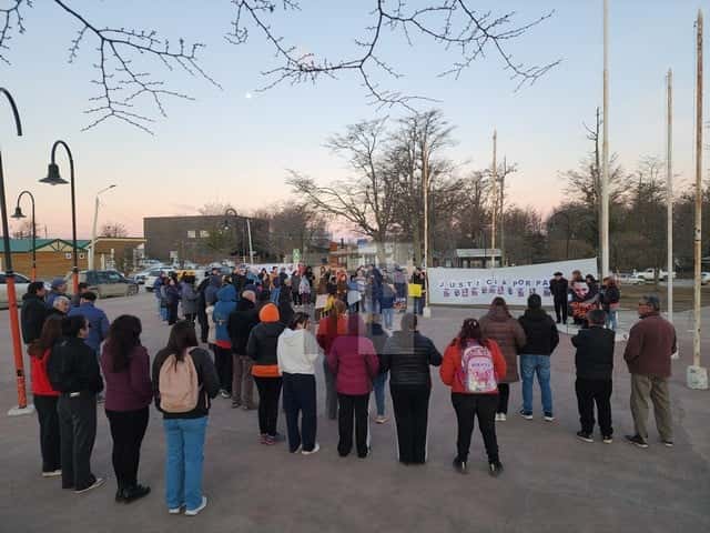 A un mes de la muerte de Paola Muñoz, familiares reclamaron respuestas con una manifestación en Tolhuin