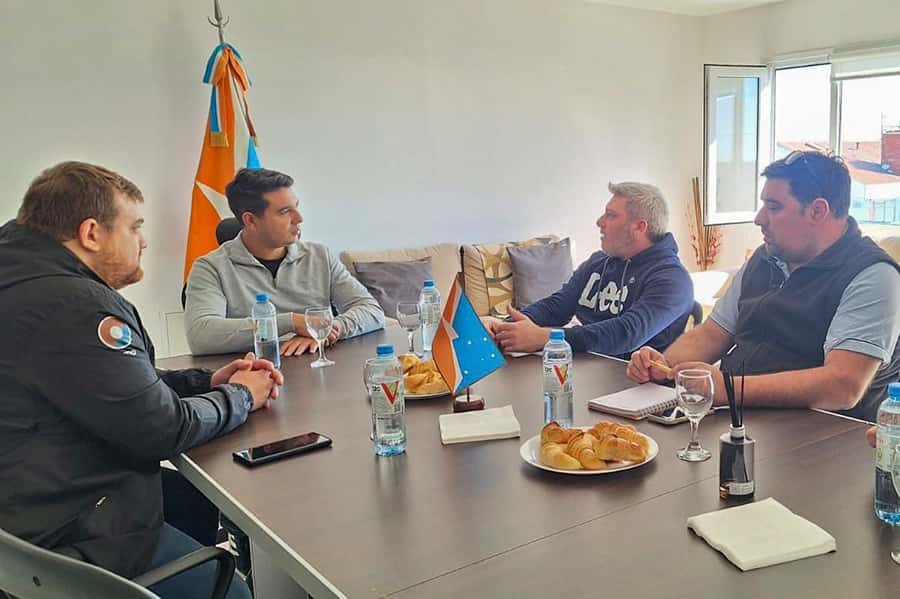 El Gobierno se reunió con las nuevas autoridades de APITUR
