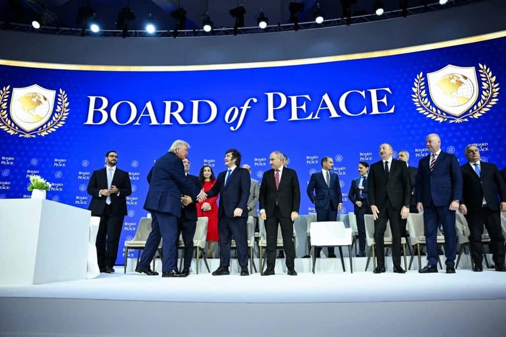 “Error político y diplomático”: Cuestionan la adhesión al Consejo de la Paz junto a Kosovo