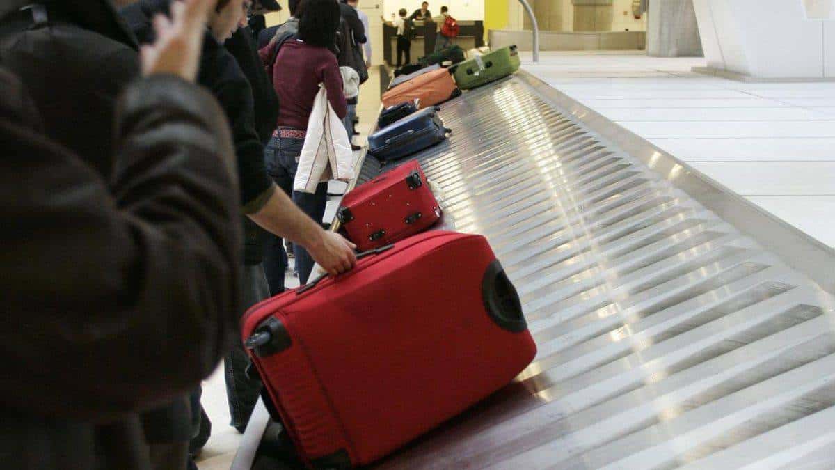 Investigan robos de pertenencias en equipajes de vuelos entre Buenos Aires y Ushuaia