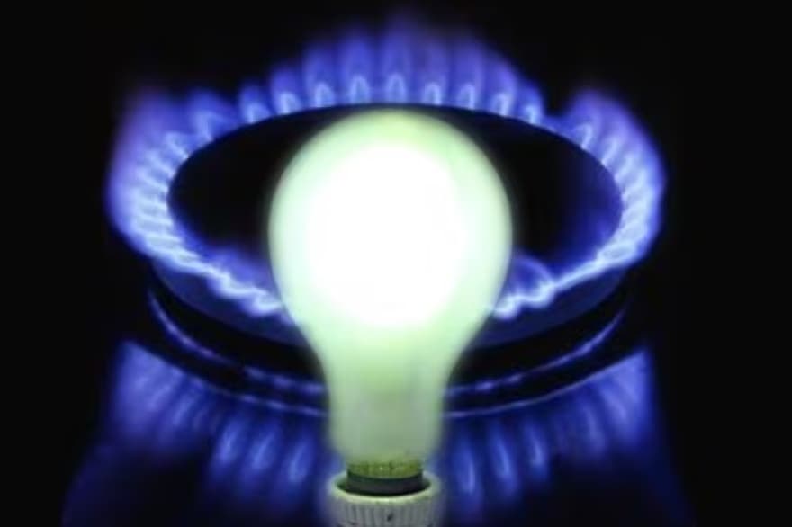 Subsidios a la luz y el gas: subió el tope de ingresos para recibir el beneficio, ¿quiénes pueden pedirlos?