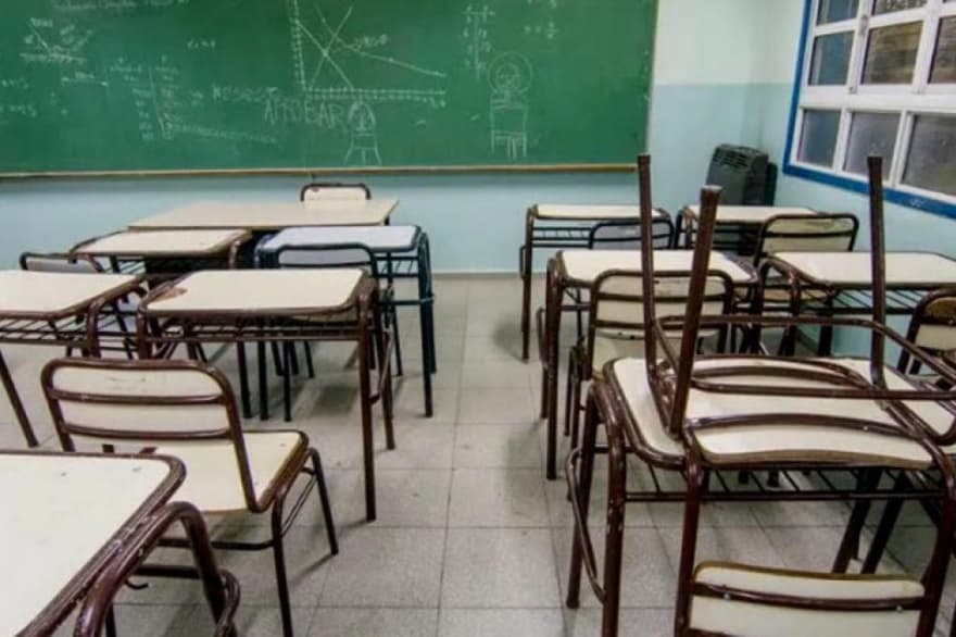 Los docentes fueguinos inician el ciclo lectivo con un paro y movilización