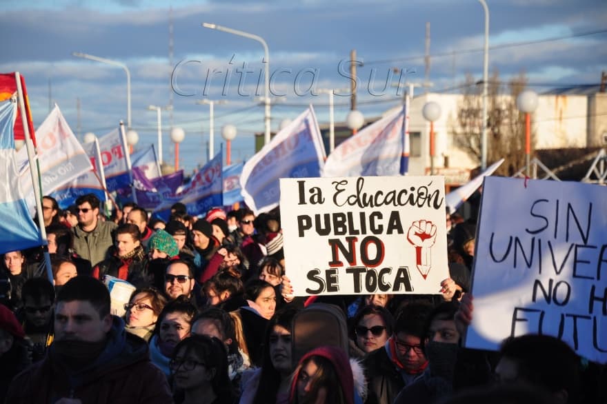 La UNTDF marcha el próximo martes 23 en Ushuaia y Río Grande en defensa de la educación pública