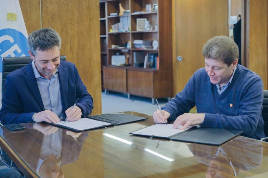 Melella firmó convenio con el CFI para fomentar el turismo sustantable y las industrias culturales