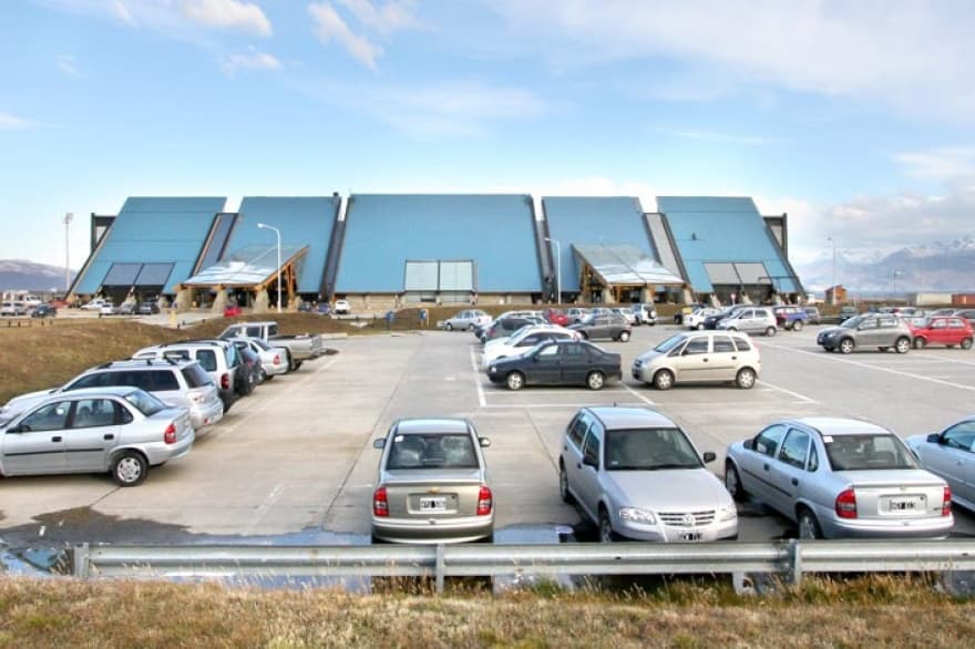 Este lunes comienza el cobro de estacionamiento medido en el Aeropuerto de Ushuaia