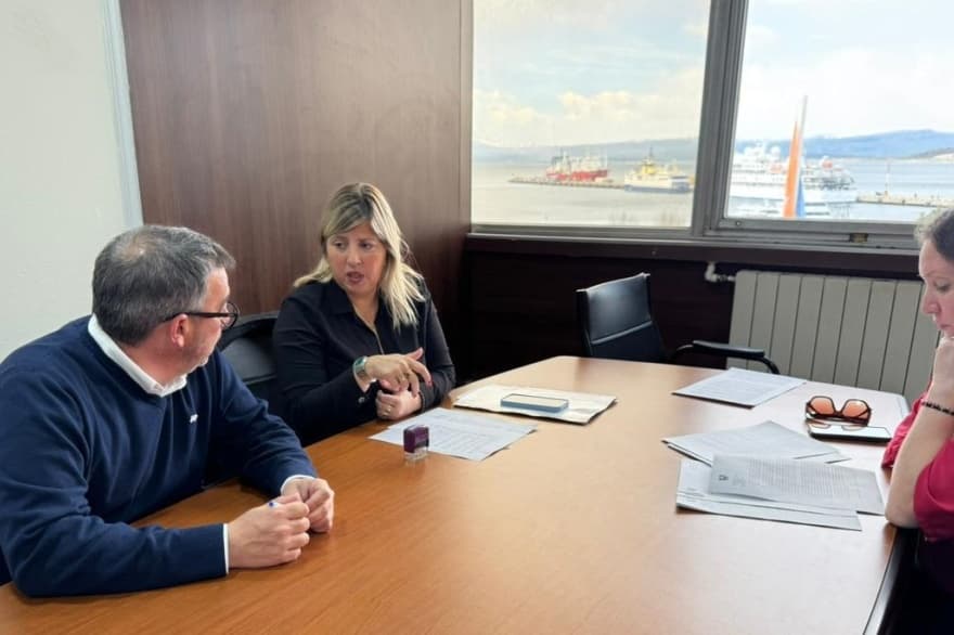 Deudor Alimentario: Santa Cruz y Tierra del Fuego firmaron convenio para el intercambio de datos