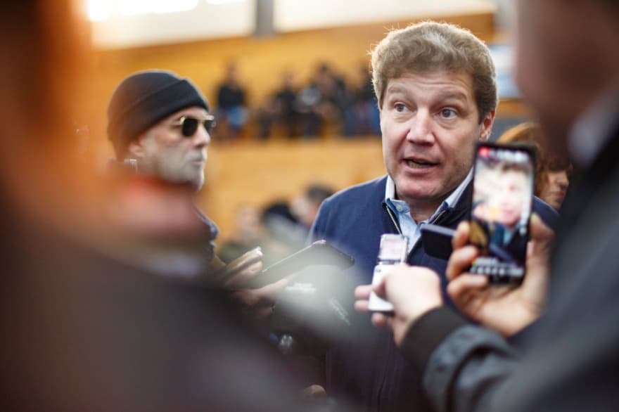 Para el gobernador Melella "no es suficiente" el acuerdo que firmaron la UOM y AFARTE