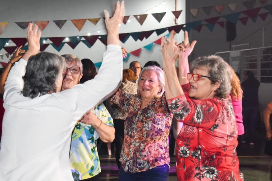 Se realizó la primera matiné para adultos mayores en Río Grande