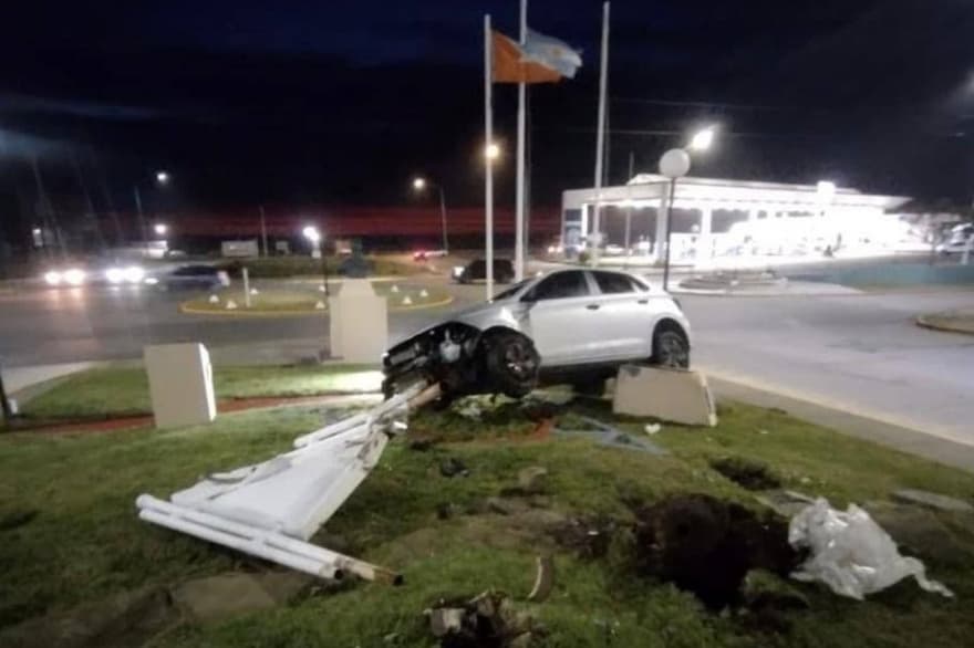 Multarán a conductores que destruyan mobiliario urbano y patrimonio público de Río Grande