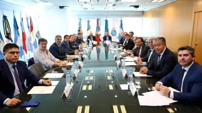 Cumbre de gobernadores: jefes provinciales de todos los espacios políticos pedirán una audiencia a Javier Milei para discutir una reforma fiscal