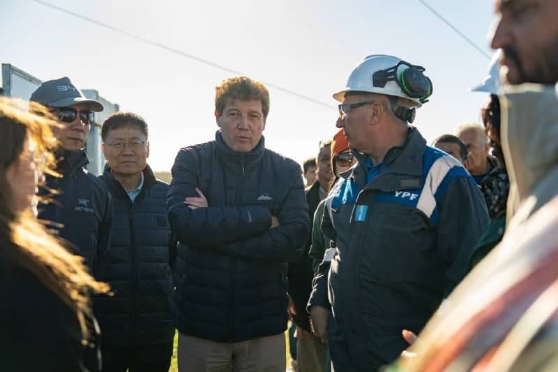 Comitiva china recorrió junto a Melella zonas de explotación hidrocarburífera