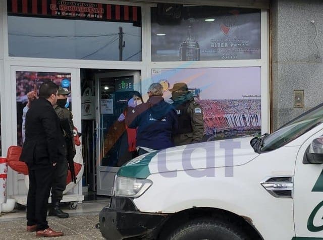 Justicia Federal ordenó 12 allanamientos investigando a comerciantes por contrabando de cigarrillos a Chile