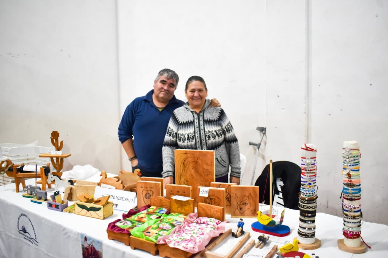 Nueva edición de Feriantes del Fin del Mundo y actividades para las infancias en el dia del Padre