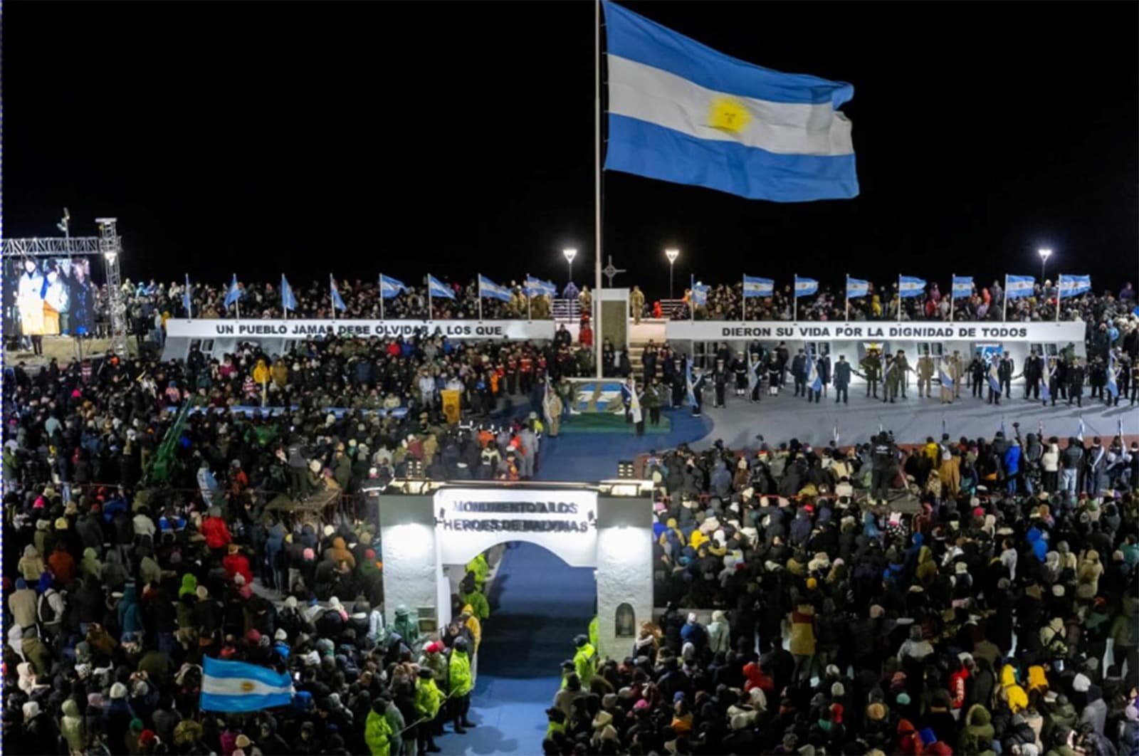 Río Grande vivió una multitudinaria Vigilia por Malvinas, con un fuerte mensaje de soberanía