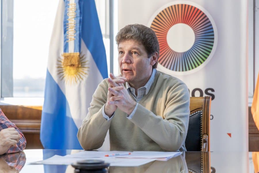 Melella firmó la adhesión a un plan del CFI para impulsar a las MiPyMEs fueguinas