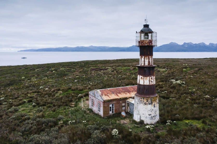 Relevaron con tecnología 3D un histórico faro y antiguos restos científicos en Isla de los Estados