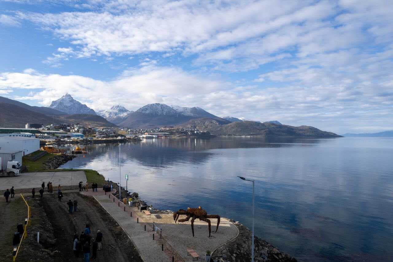 Se inauguró en Ushuaia el Paseo de la Centolla