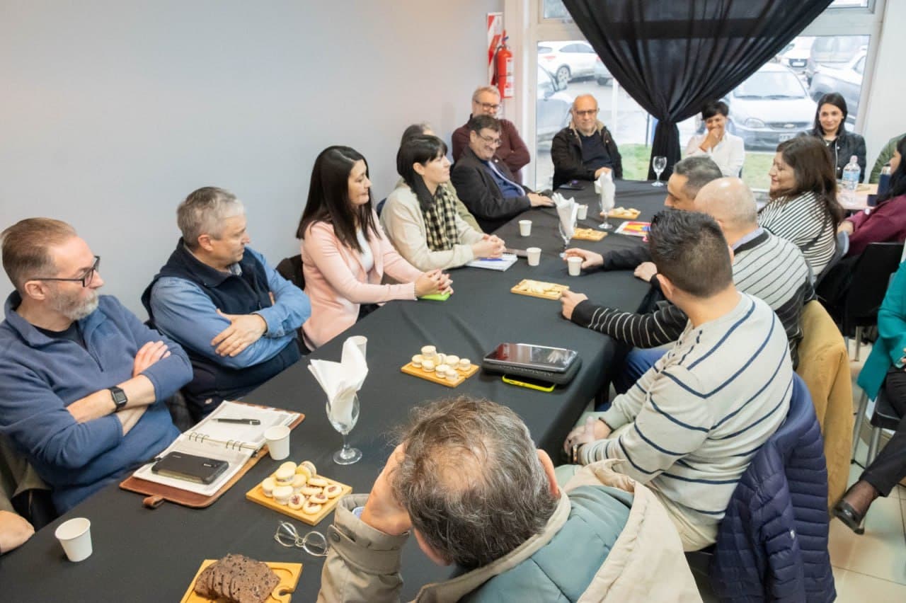 Se desarrolló el 1° Foro del Sector Productivo en Procesos Químicos en el marco del plan de la transformación educativa