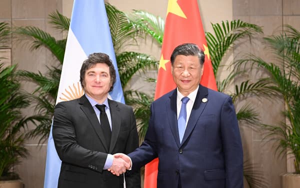 “América Latina no es el patio trasero de nadie”