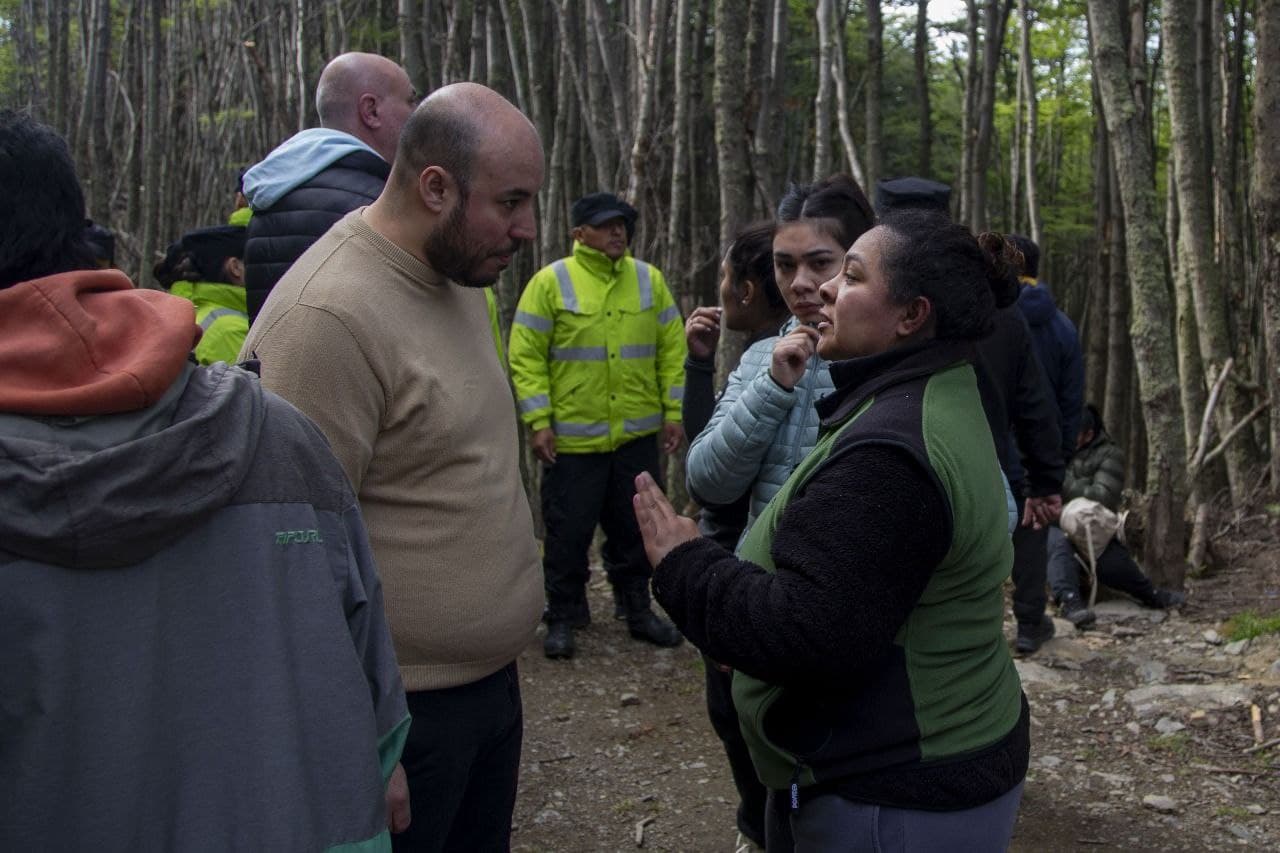 La Municipalidad de Ushuaia desarmó la totalidad de las construcciones precarias en el predio ocupado y denunciará a los responsables identificados