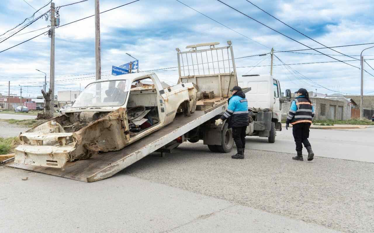 El Municipio avanza en el retiro de chatarra y vehículos en desuso