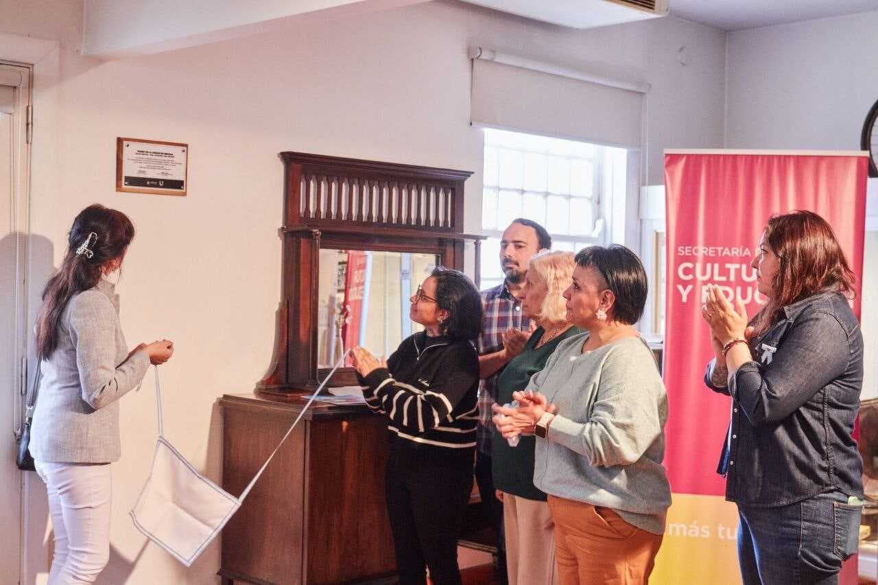 La Municipalidad de Ushuaia llevó adelante el descubrimiento de la placa en homenaje al Arquitecto Leonardo Luis Lupiano