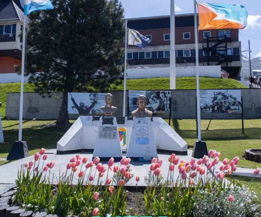 Repudio al destrozo de Tulipanes