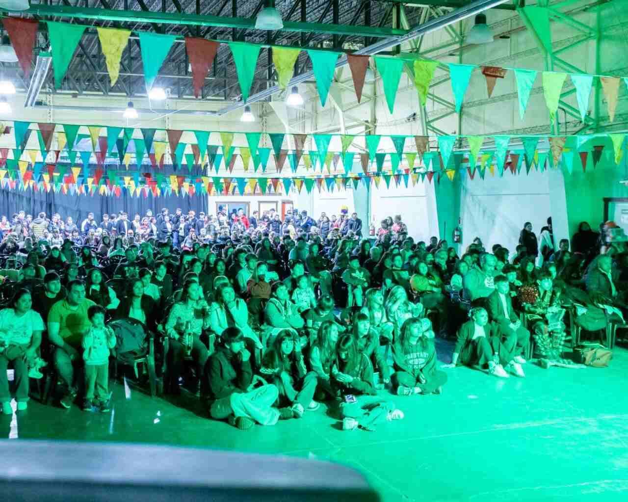 La Municipalidad de Ushuaia llevó adelante la “Gala De Carnaval” en el Centro Cultural Esther Fadul