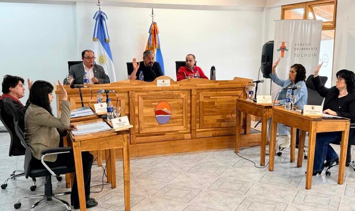 Sesión Extraordinaria Tolhuin: Aprobaron convenio de regularización de deuda con OSEF