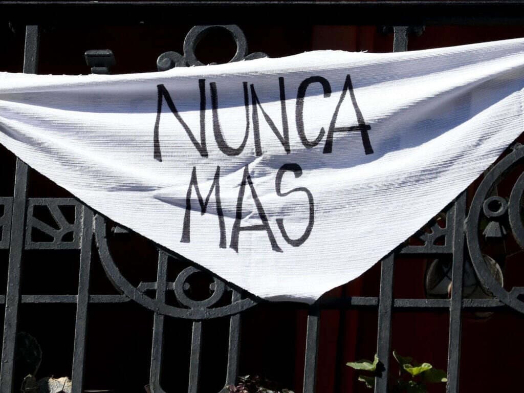 Artistas e intelectuales denuncian un “apagón cultural” y llaman a sostener la memoria