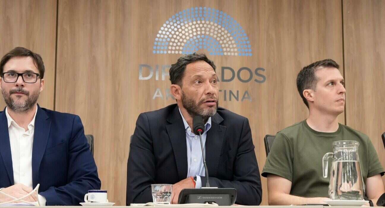 Libra:  Denuncia al fiscal Taiano por encubrimiento y  piden explicaciones a Milei