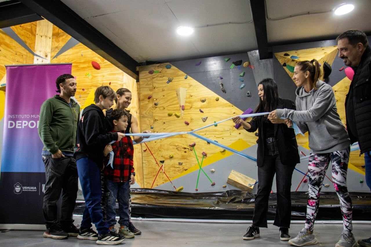 “Deportes creó Comunidad”, destacó Gavilán en la inauguración de la Primera Palestra Municipal