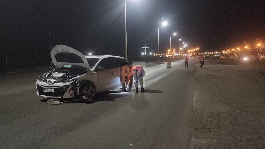 Violento choque en el acceso de la ruta al barrio Las Barrancas y una niña lesionada