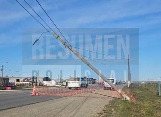 Un conductor con altísimo nivel de alcoholemia impactó contra una columna en la madrugada