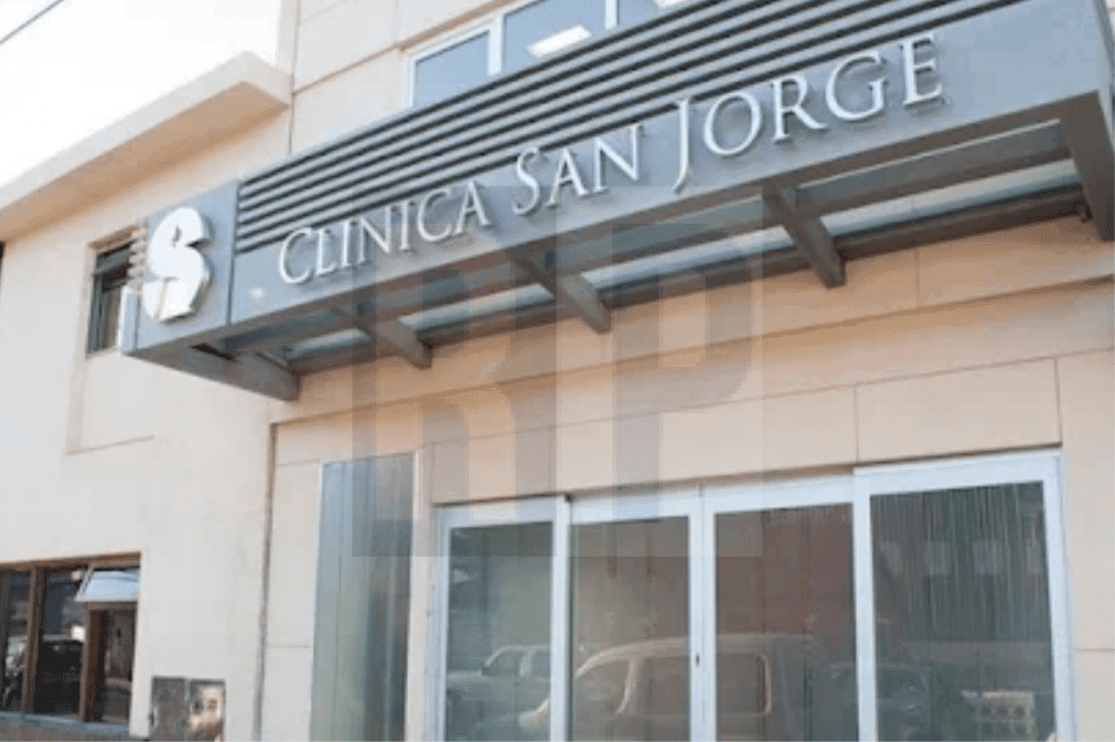 Hallan a un hombre que se ahorcó en el hueco del ascensor de una clínica en Ushuaia