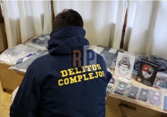 Policía realizó dos allanamientos por alertas de material de pornografía infantil en redes sociales