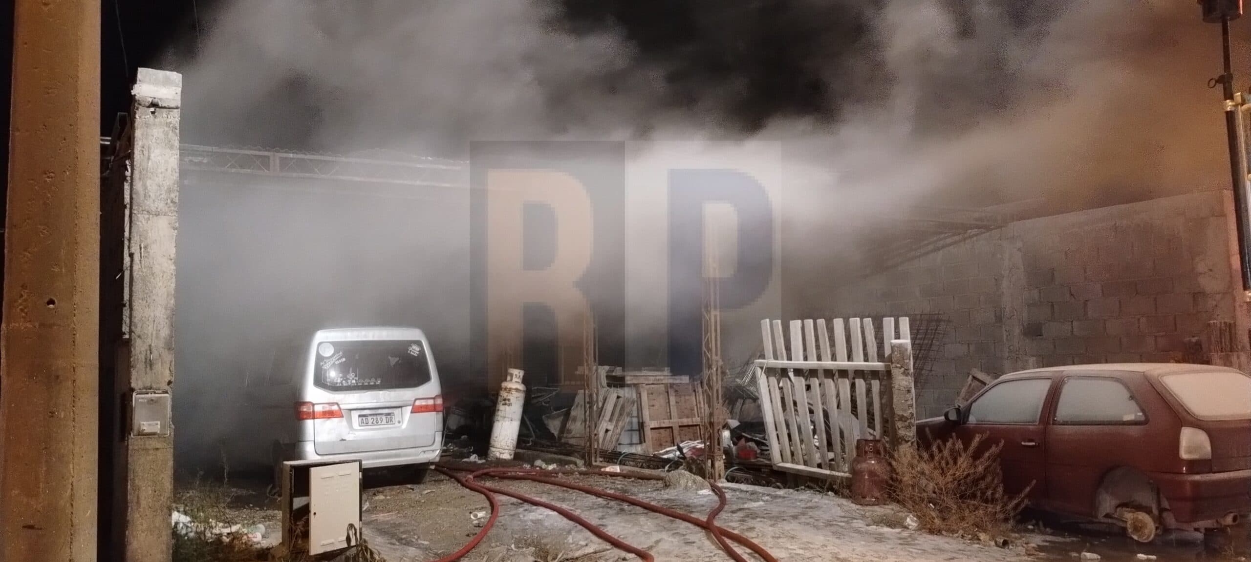 Incendio con pérdidas totales en la zona de la Margen Sur